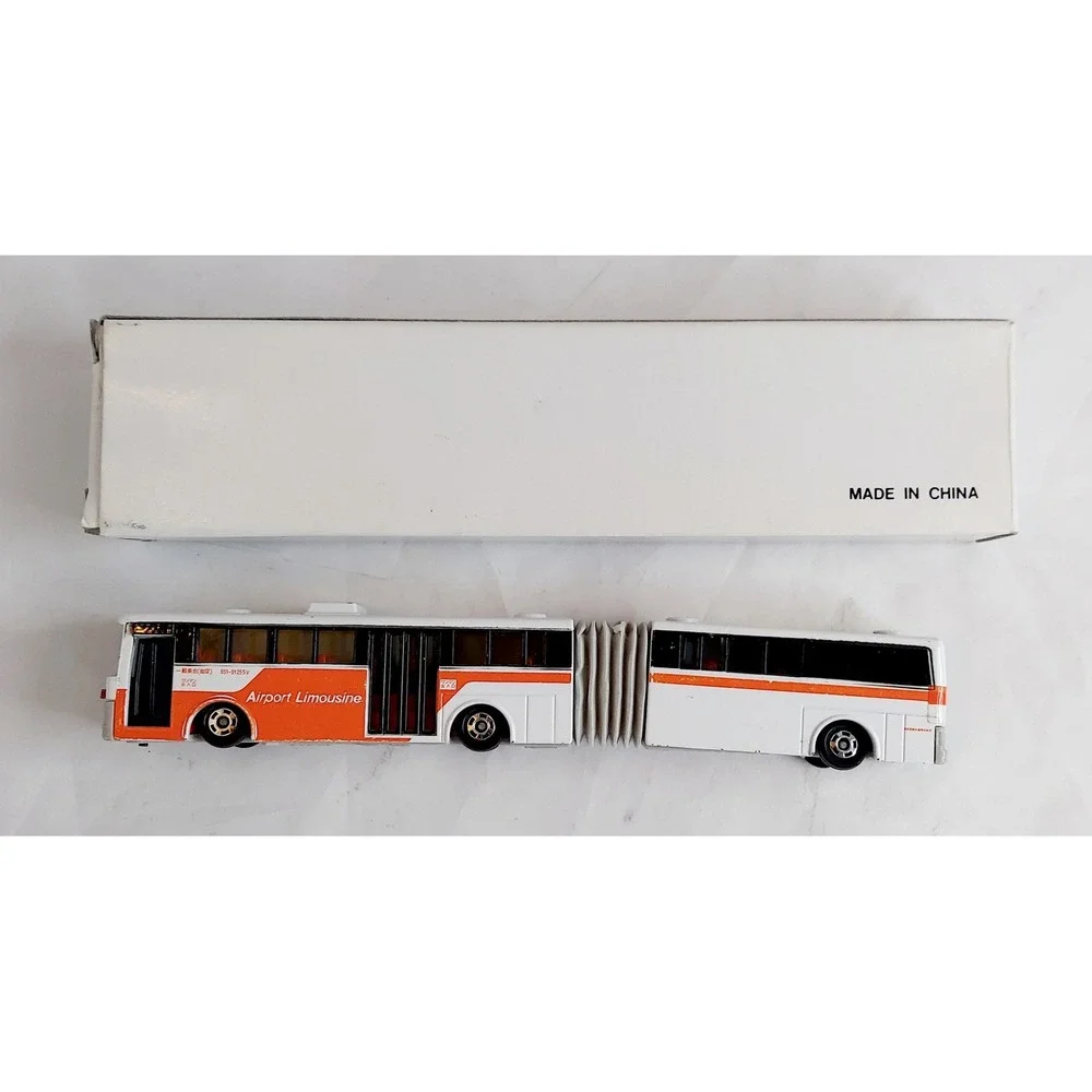 Tomy Tomica L04 Articulated Volvo Airport Limousine Bus Scale 1:100